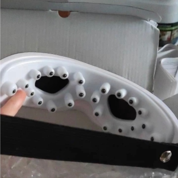 Eye Massager Electric Shiatsu For Dry & Strain eye Fatigue Relief  Better Sleep - Picture 12 of 13